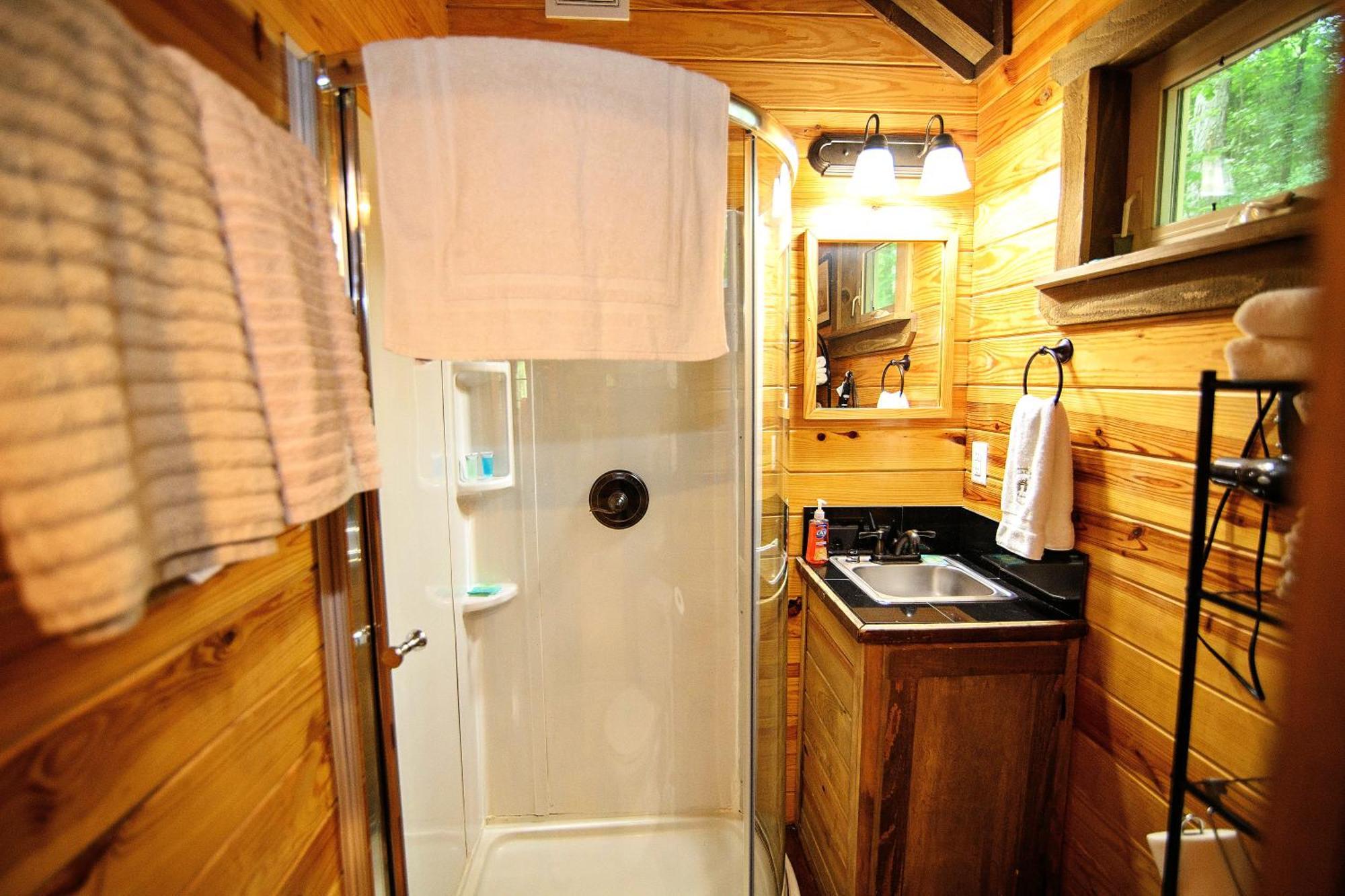 The Codex - Parker Creek Bend Cabins Мурфрисборо Экстерьер фото